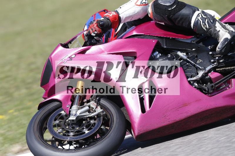 Archiv-2025/48 25.08.2025 Cornu Master School ADR/rot-rouge/0